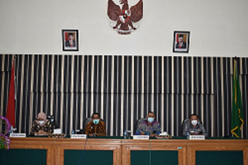 Berita 8 1 min