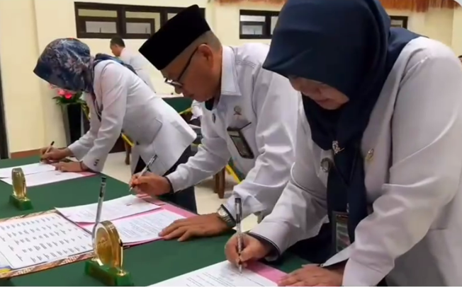 berita 08124.png